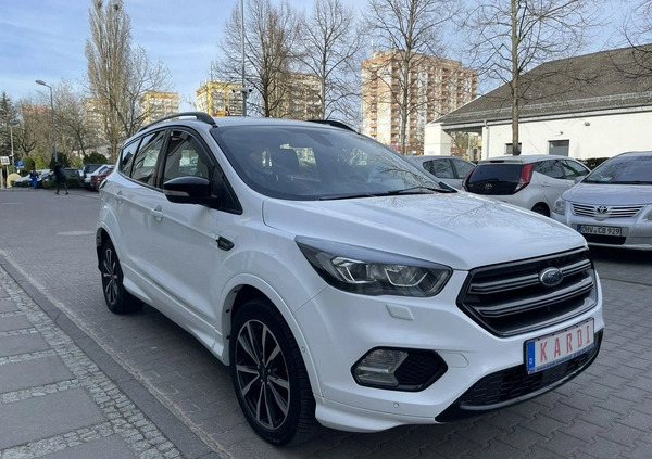 Ford Kuga cena 65900 przebieg: 213000, rok produkcji 2019 z Pilzno małe 631